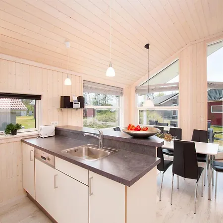 Haus Mit Und Whirlpool