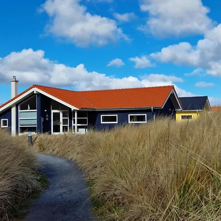 Haus Mit Und Whirlpool